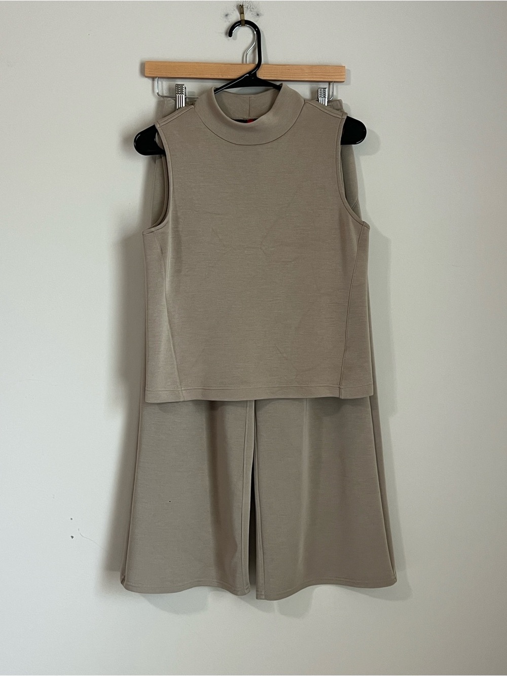 SPANX AirEssentials Matching Set Pants Tank Top 2 Piece Set Wide Leg Size Small